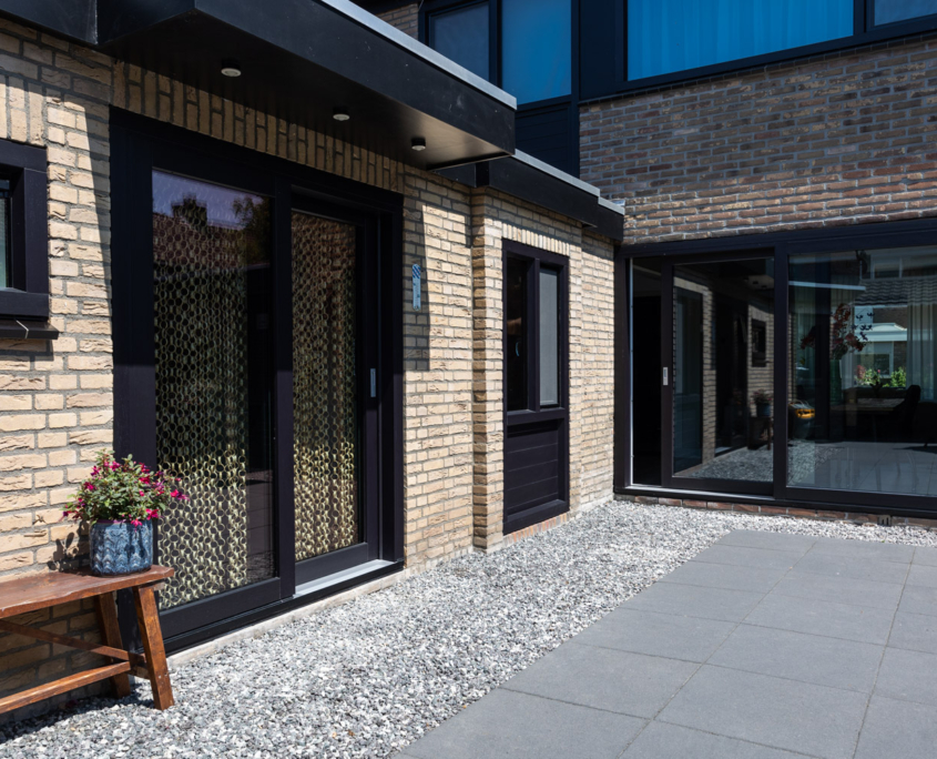 Deuren, schuifpuien en kozijnen in Drachten - Select Windows Drachten Deuren, schuifpuien en kozijnen in Drachten - Select Windows Drachten