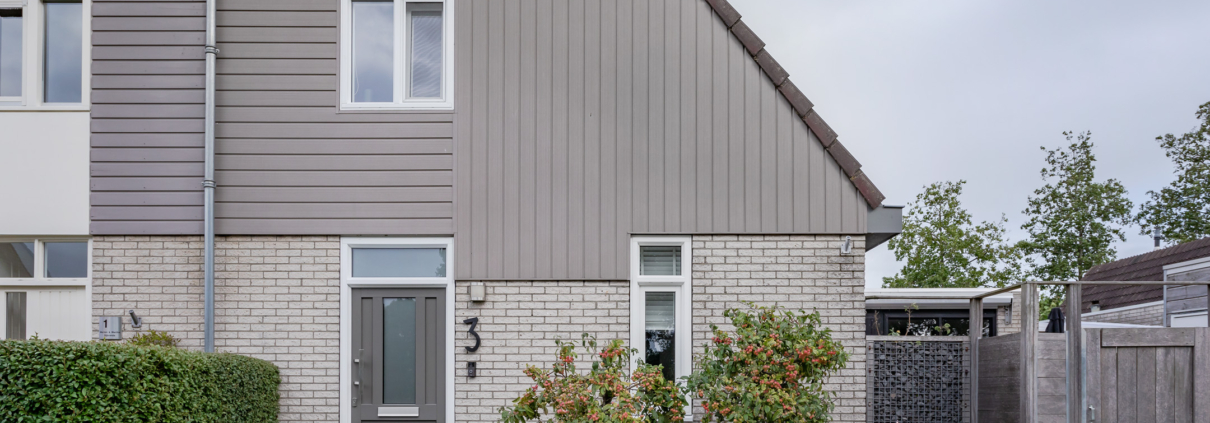 Select Windows Drachten - kunststof voordeur in Leeuwarden - Gevelbekleding
