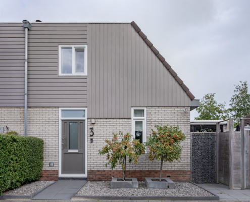 Select Windows Drachten - kunststof voordeur in Leeuwarden - Gevelbekleding