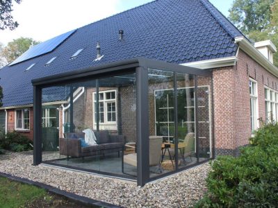 Select Windows Drachten - Kunststof kozijnen, terrasoverkapping, veranda met glazen schuifwanden