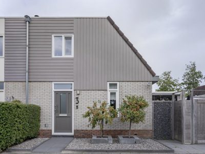 Select Windows Drachten - kunststof voordeur in Leeuwarden